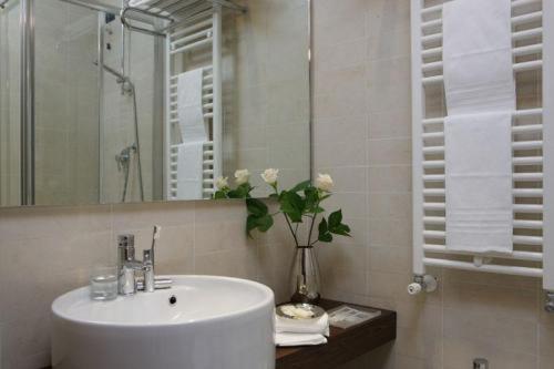 Triple Room image 3