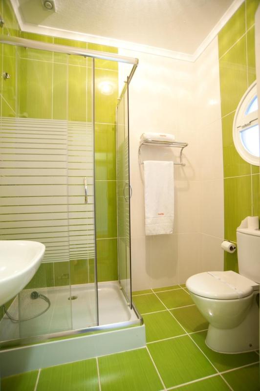 Double or Twin Room image 2