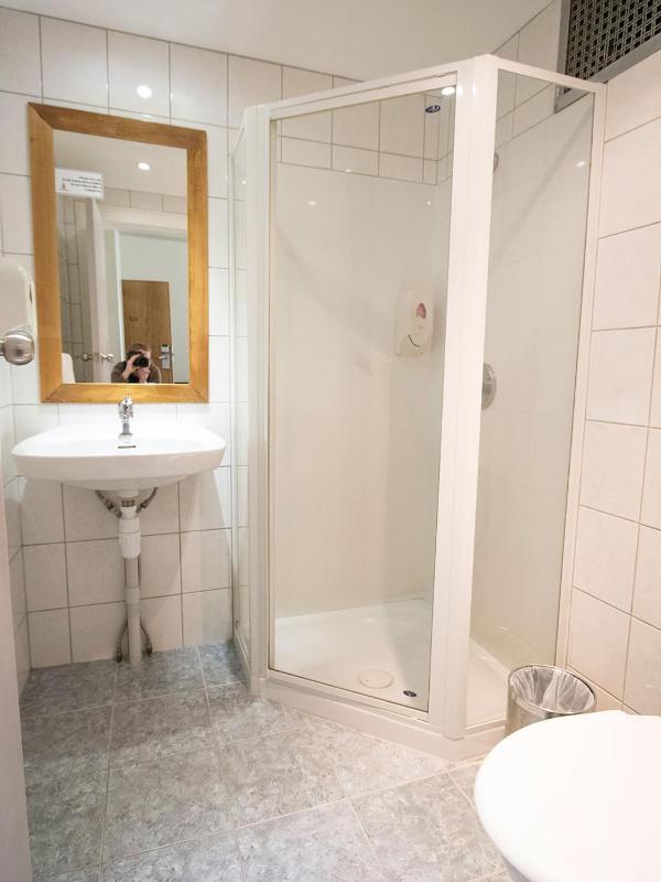 Hotel Waterloo & Backpackers - image 32