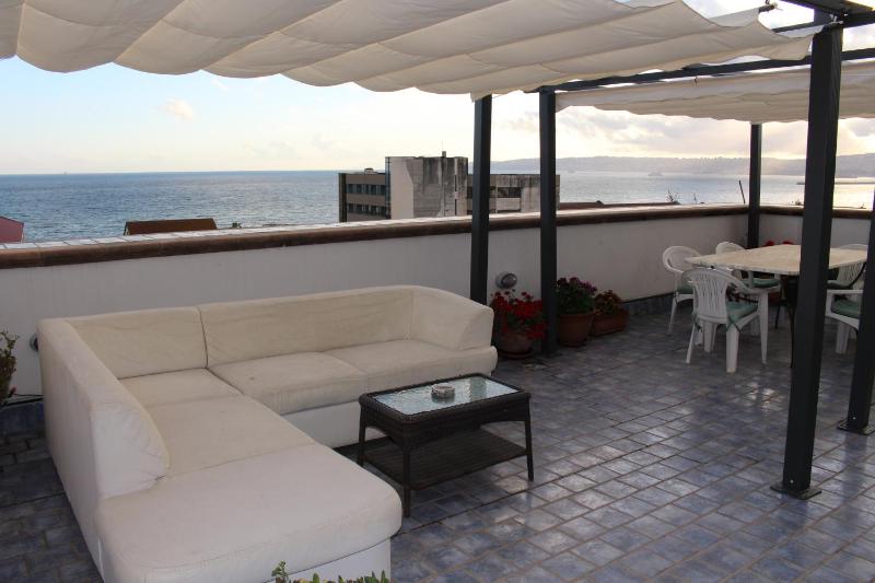 Apartment with Sea View image 1