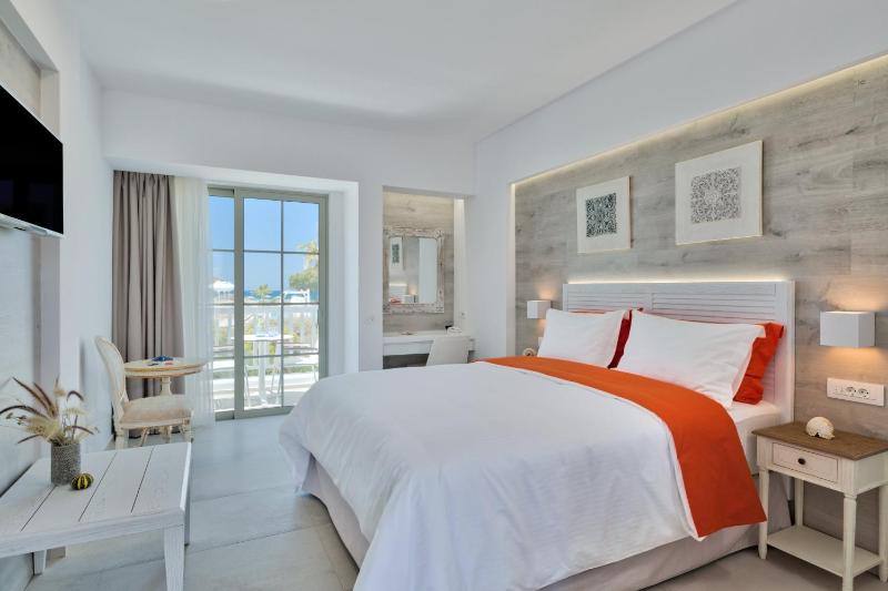 Special offer Double room with Sea view or Garden View image 4