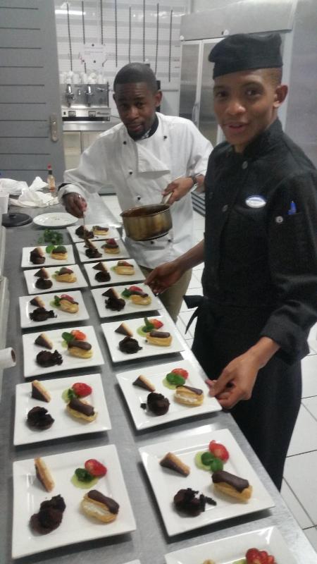 Blue Diamond Boutique Hotel - image 11