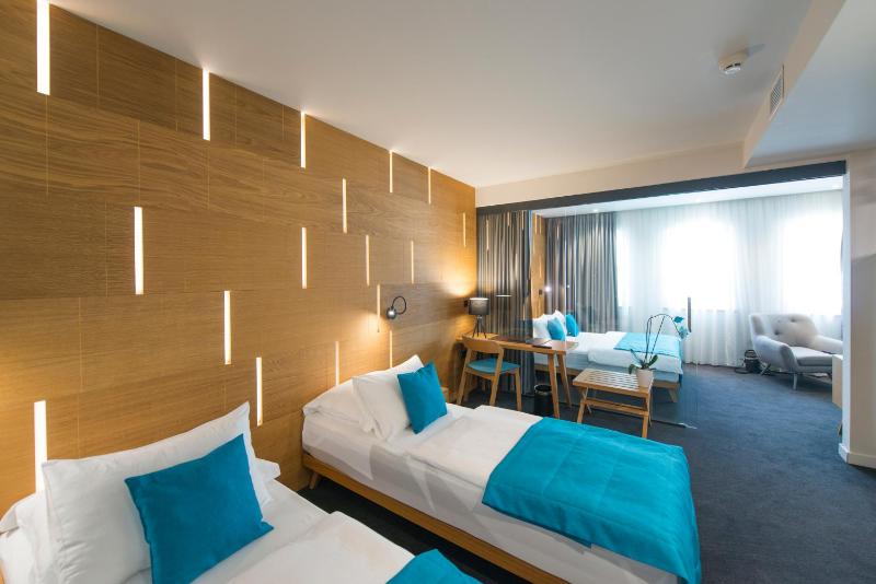 Two-Bedroom Suite image 2