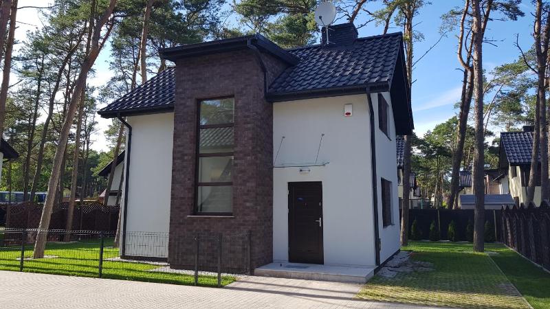 Deluxe Villa image 2