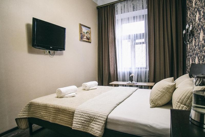 Budget Triple Room image 3