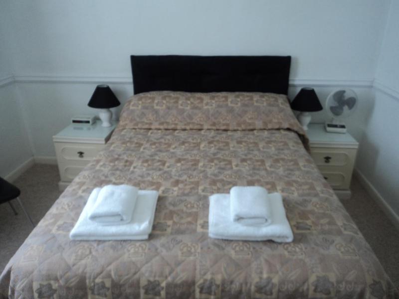 Double Room image 2