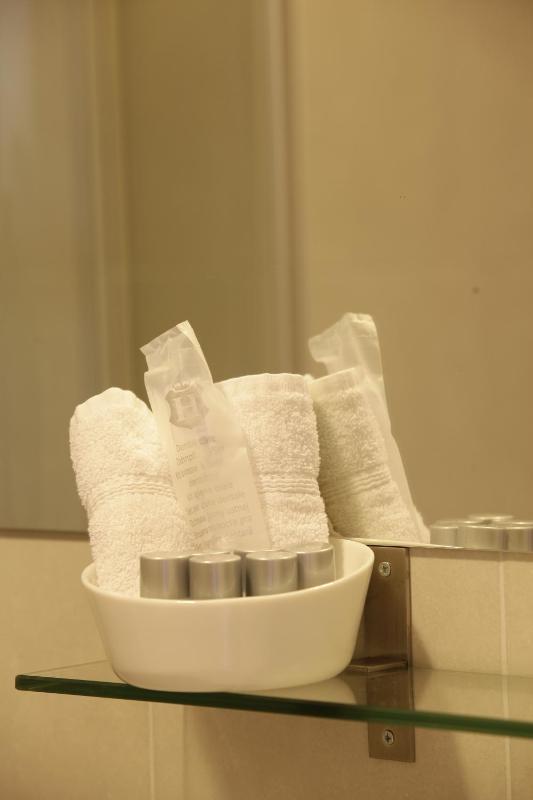 Triple Room image 2