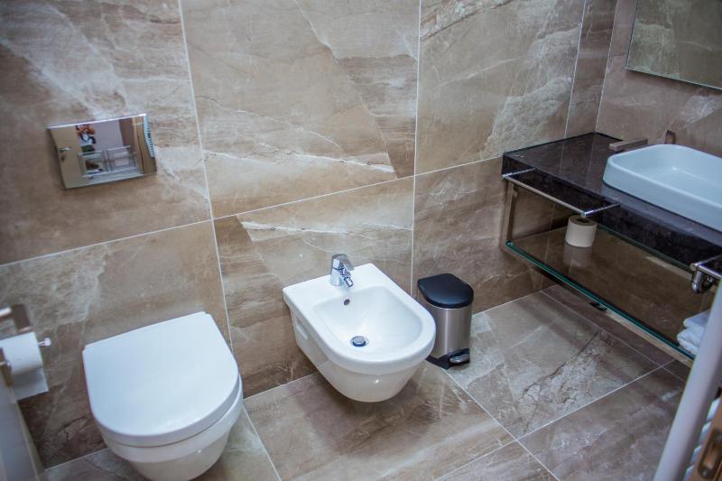 Deluxe Junior Suite image 3