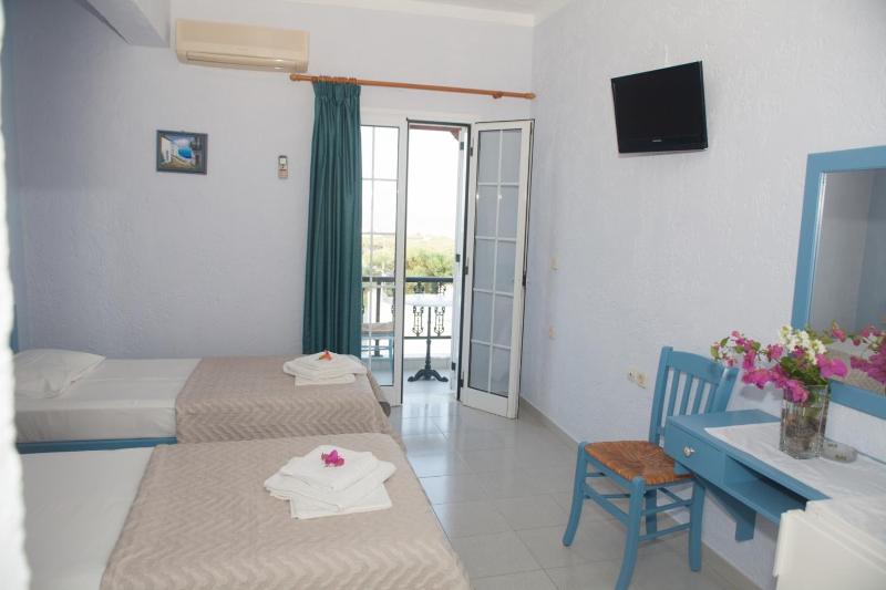 Standard Double or Twin Room with Sea View image 1