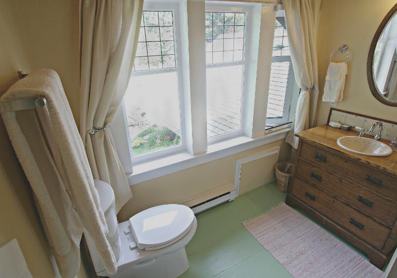 Superior King Room image 2