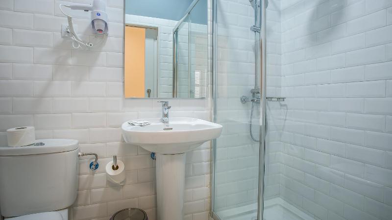 Hotel Madrid - image 16