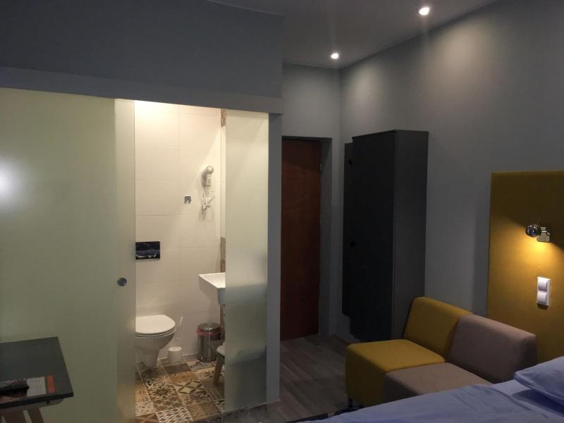 Standard Double or Twin Room image 2