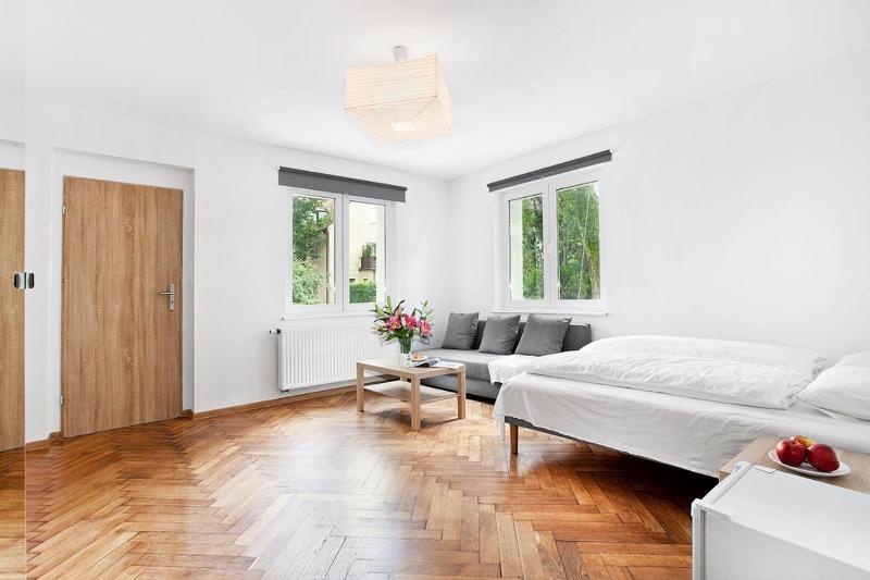 Studio Apartment image 1
