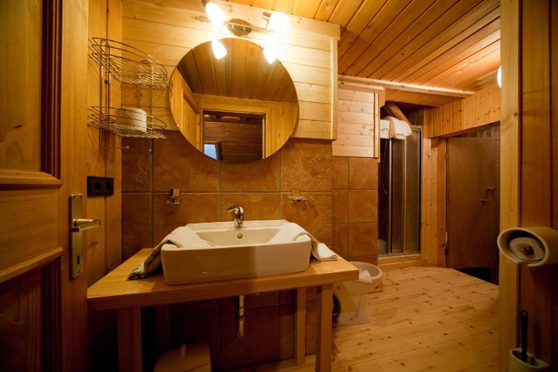 Two-Bedroom Apartment-Annex image 2