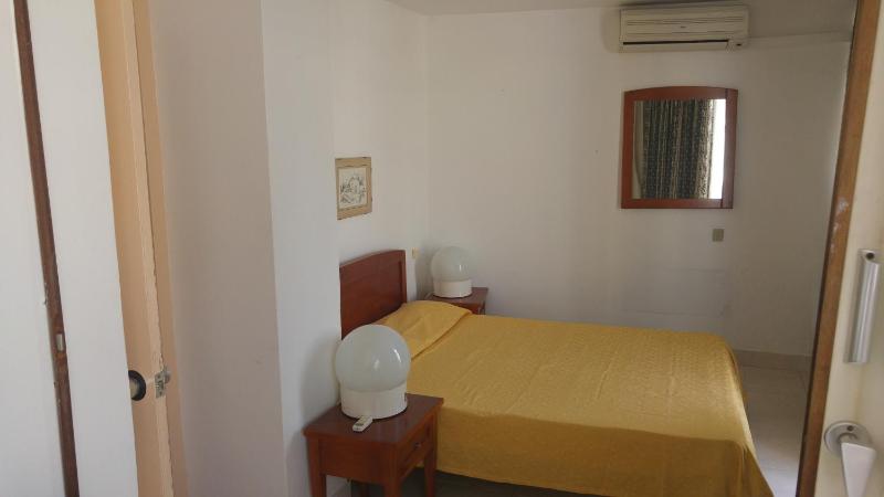 One-Bedroom Apartment image 4
