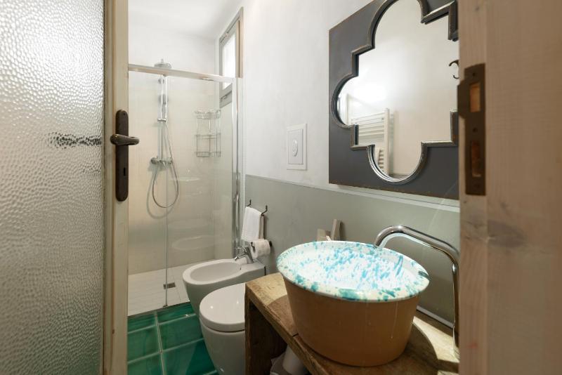 One-Bedroom Apartment image 1
