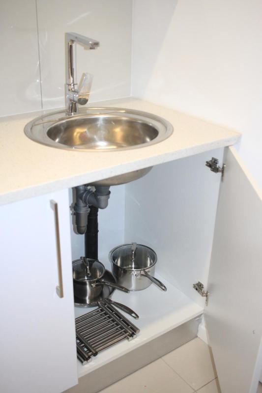 Tower Bliss Apartment - image 9