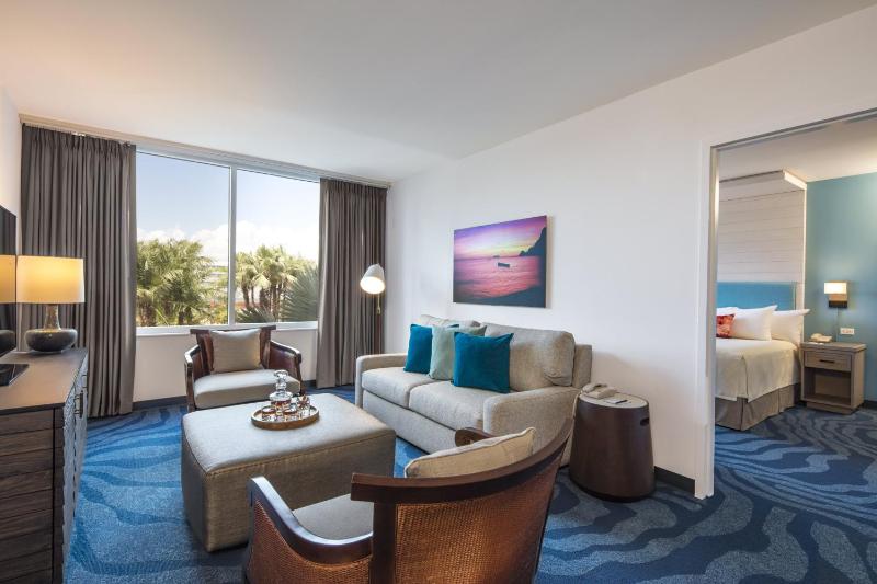 King Suite (Includes Early Park Admission*) image 2