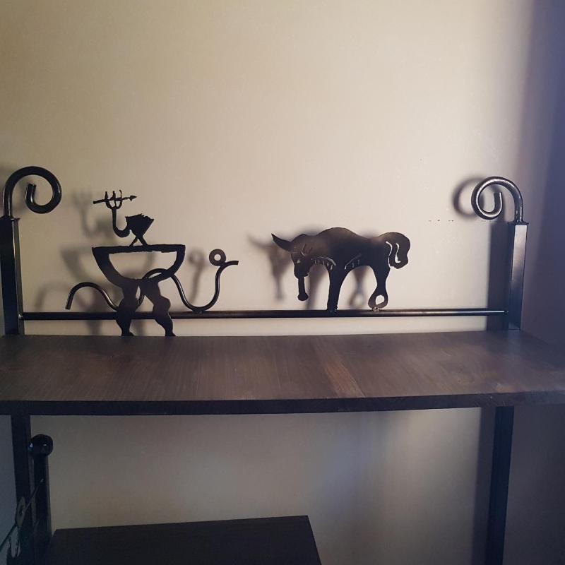 Family Room image 2