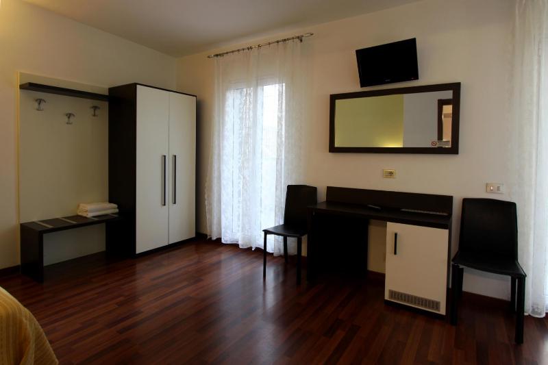 Lux Hotel Durante - image 11