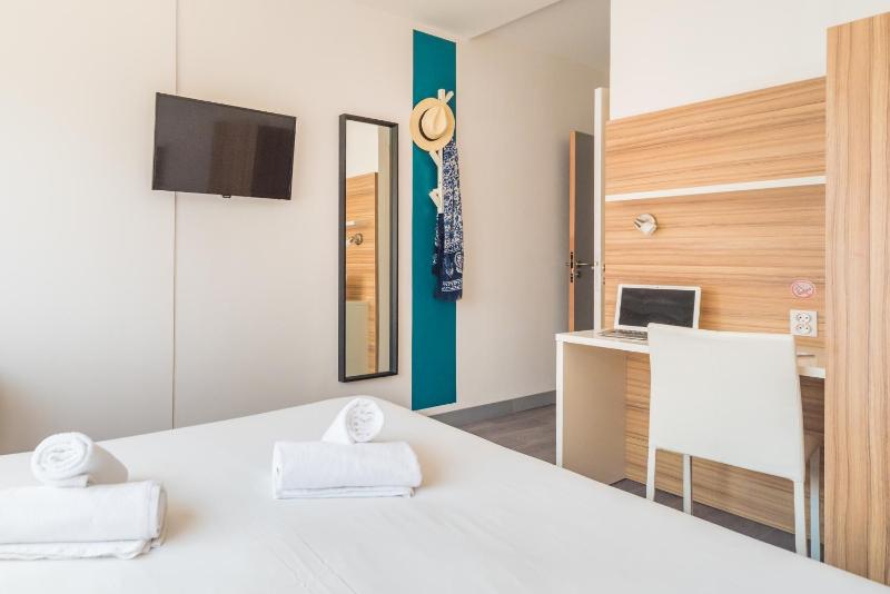 Superior Double Room 16 m2 image 2
