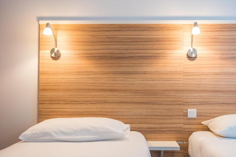 Superior Twin Room 16 m2 image 3