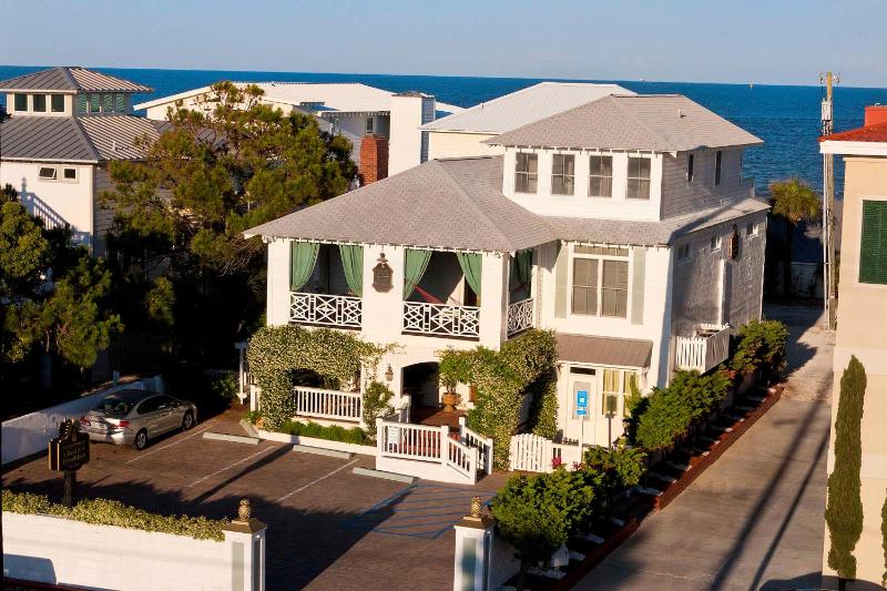 DeSoto Beach Bed and Breakfast - image 1