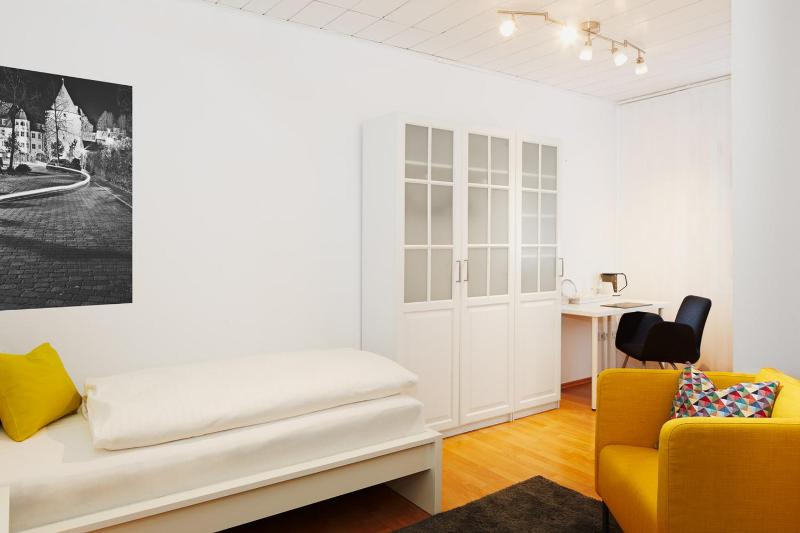 Single Room - La Petite  image 3