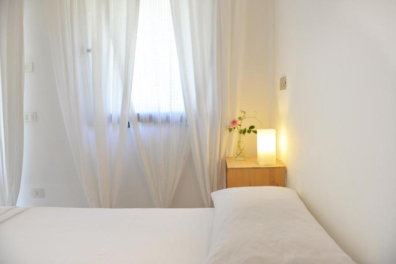 Double Room image 4