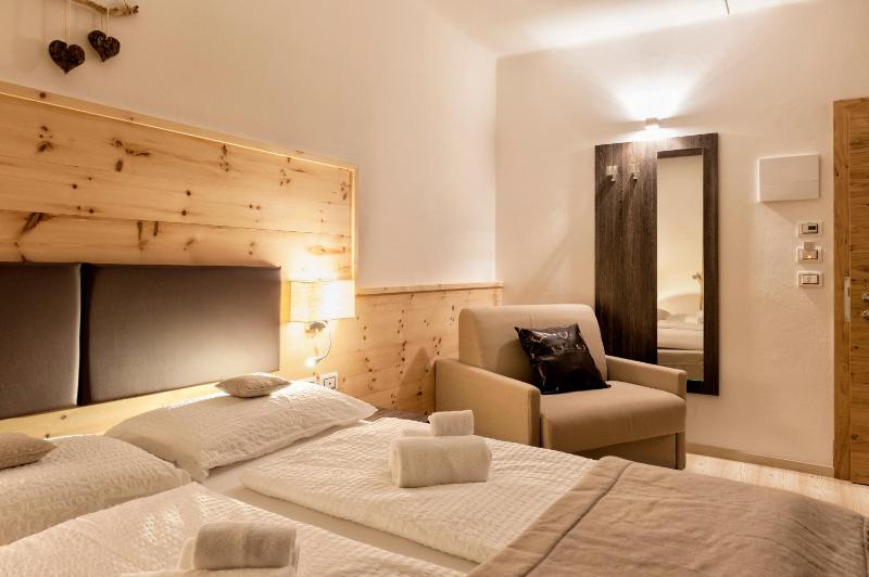 Double or Twin Room image 2