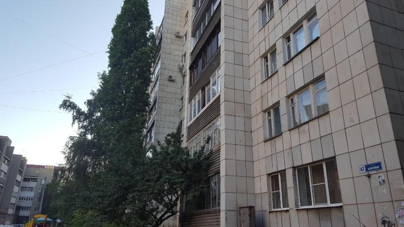 Apartment with Balcony image 3