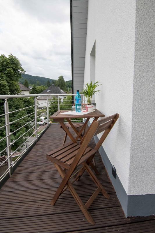 Deluxe Double Room with Balcony image 2