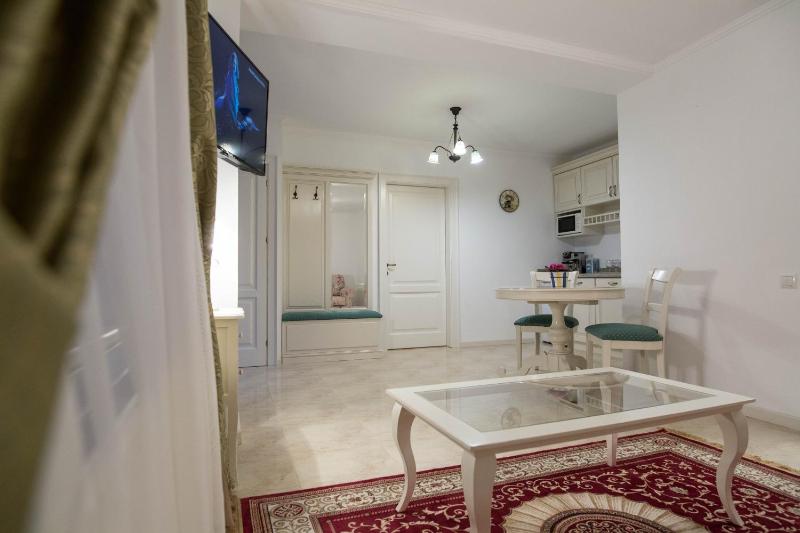 Baroc Deluxe House- Apartment & Room Sibiu Old Town - image 9