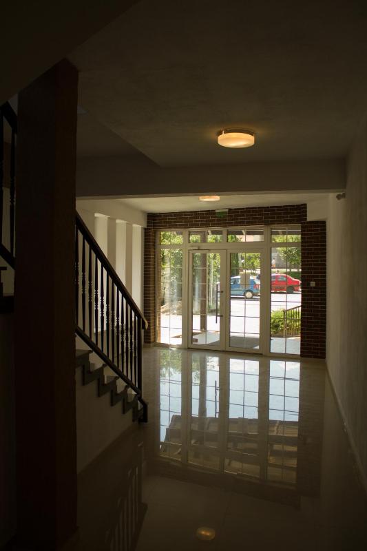Avram Iancu Private Apartment with AC - image 13