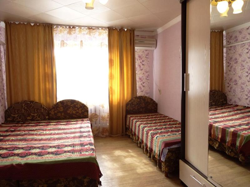 Standard Triple Room image 1
