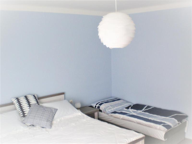 One-Bedroom Apartment image 2
