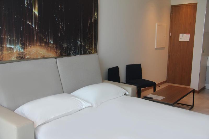 Deluxe Two-Bedroom Apartment