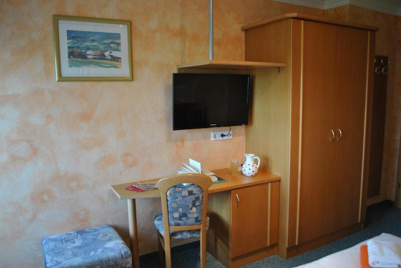 Double Room image 2