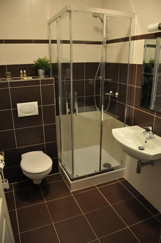Double Room image 2