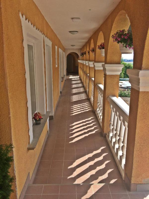 Double or Twin Room with Private Bathroom image 4