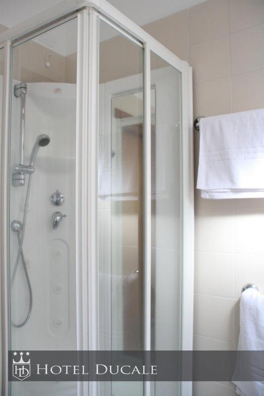 Single Room image 2