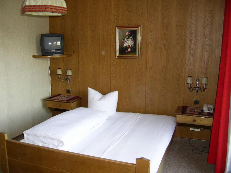 Single Room with Balcony image 2