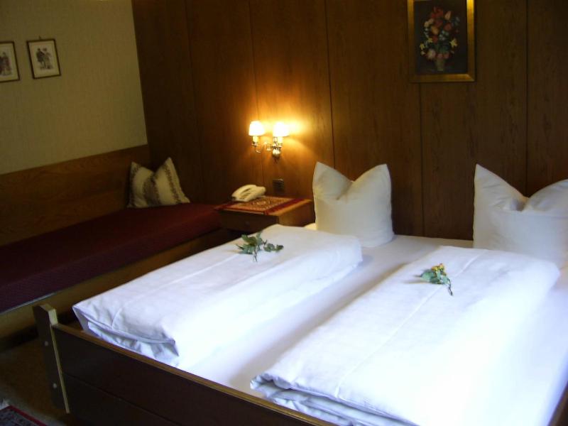 Triple Room with Balcony image 1