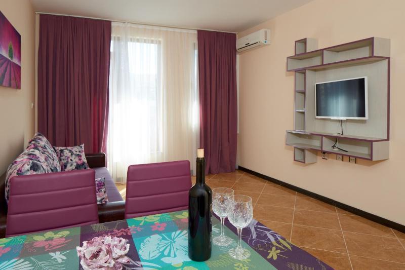 Mars Apartments in Complex Shipka - image 5