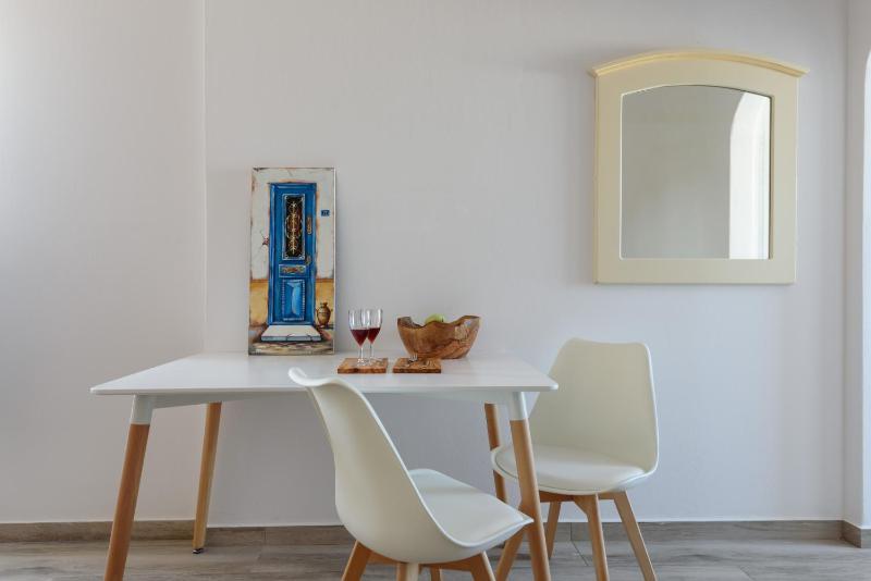 Nektar Jacuzzi Apartment image 3