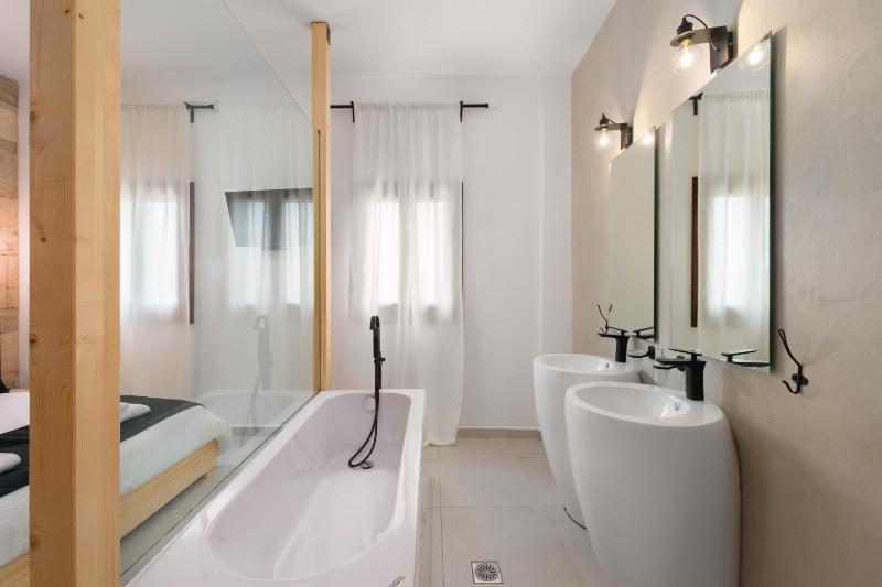 Old Town Senses Boutique Hotel - image 12