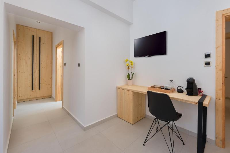 Old Town Senses Boutique Hotel - image 11
