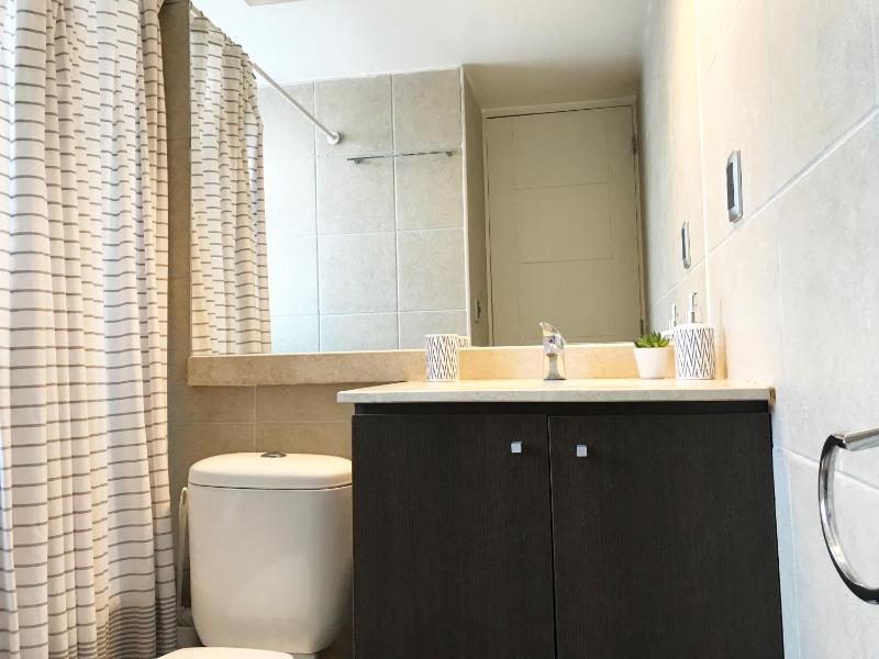 El Cosmopolita Apartment - image 13