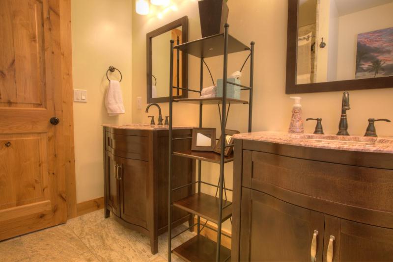 Four-Bedroom House image 4