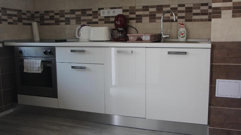 Studio Apartment image 4